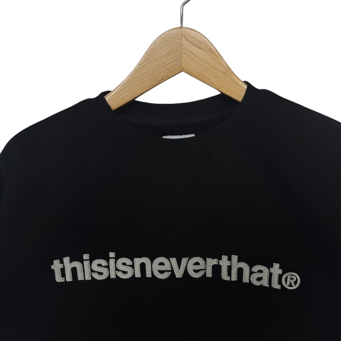 디스이즈네버댓 자수로고 맨투맨 상품이미지2