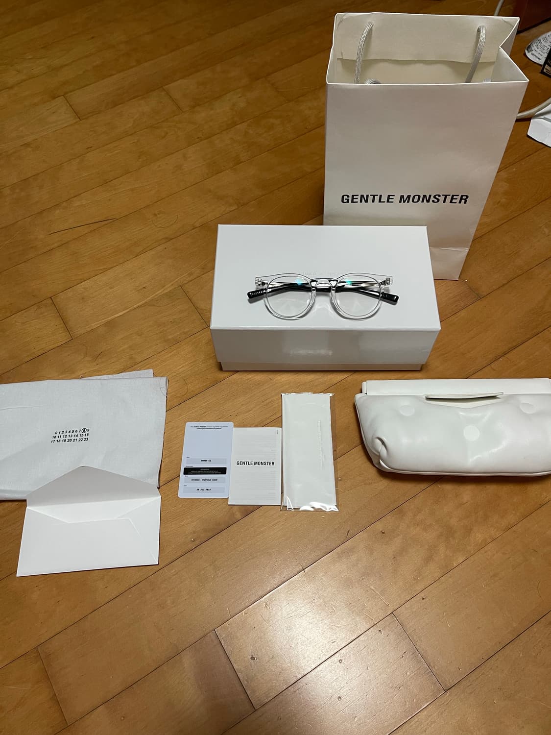 젠틀몬스터x메종마르지엘라 mm009 상품이미지1