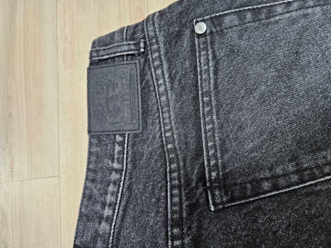 모드나인 흑청 블랙 데님 30사이즈 상품이미지4