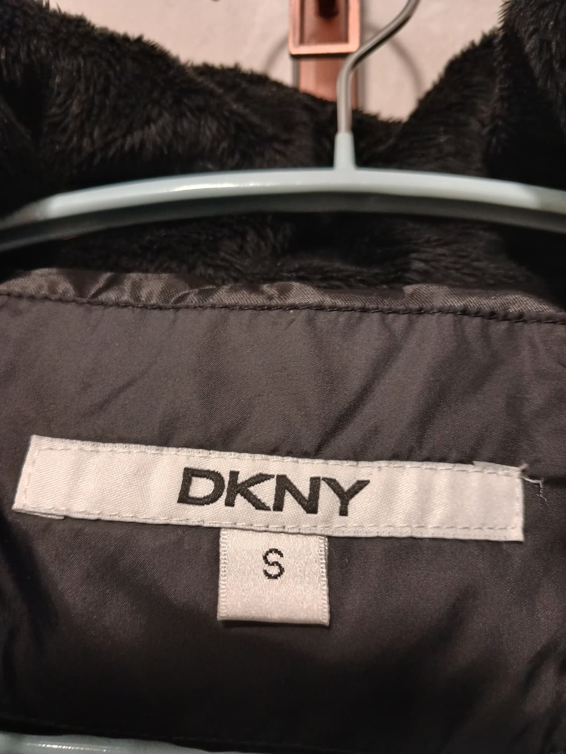 디케이엔와이 해외판 정품 여성 롱패딩 S 사이즈 상품이미지2