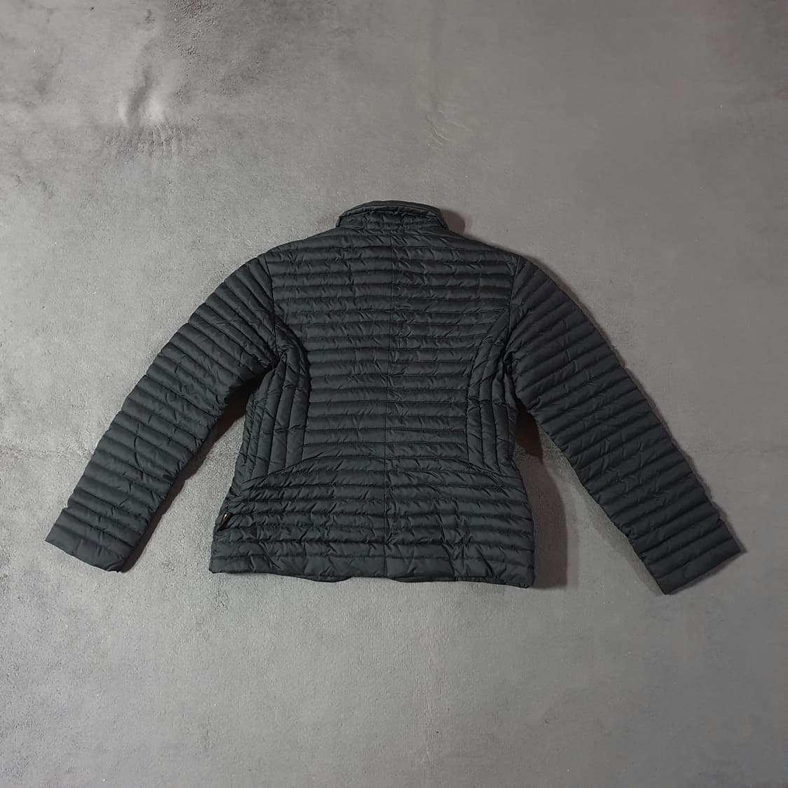 빈티지 몽클레어 여성 경량패딩 자켓 2 (66) 상품이미지3