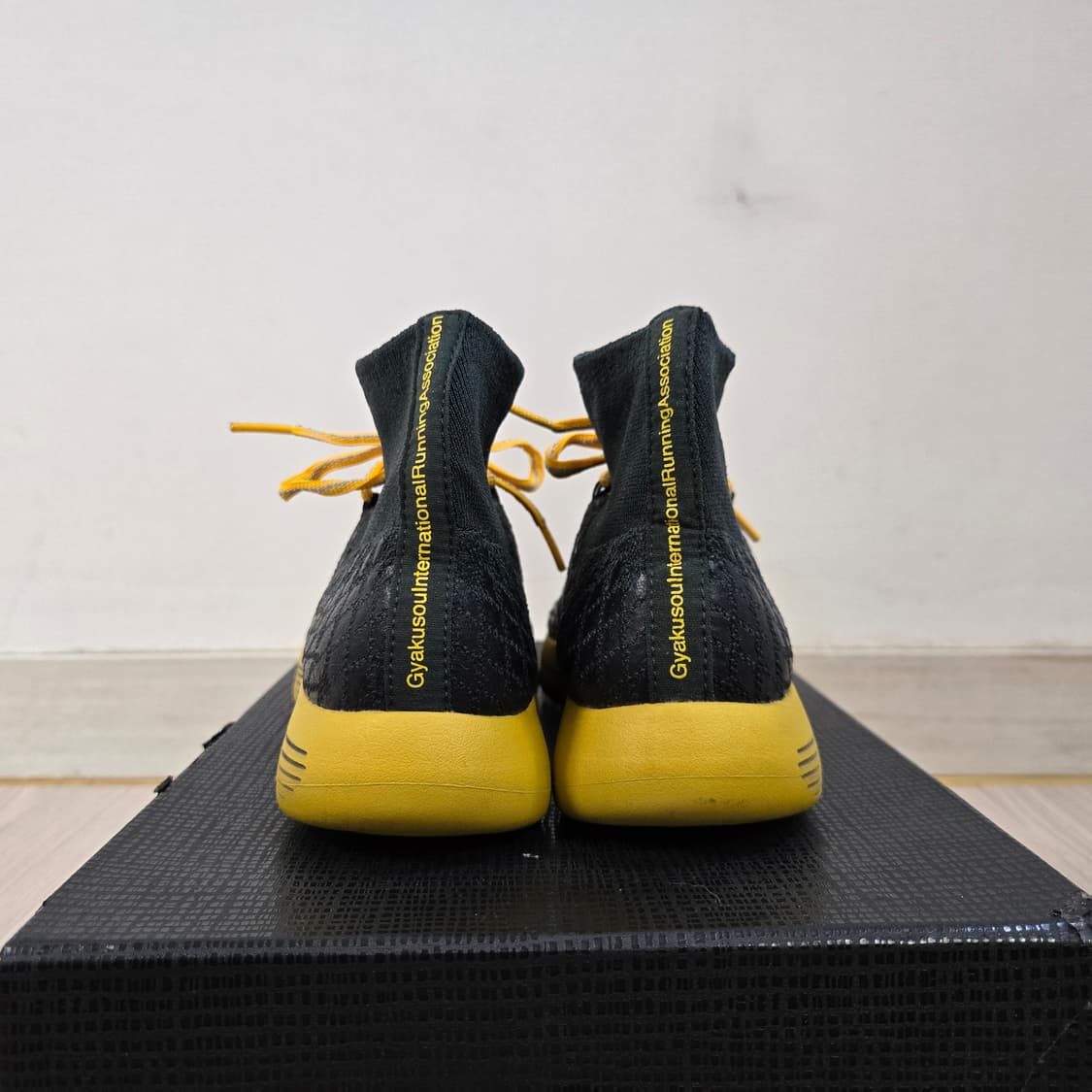 230 나이키 x 갸쿠소우 루나에픽 하이 쉴드 상품이미지4