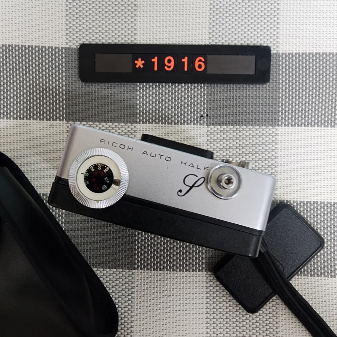 리코 오토하프 H 필름카메라 실버바디 파우치포함 상품이미지2