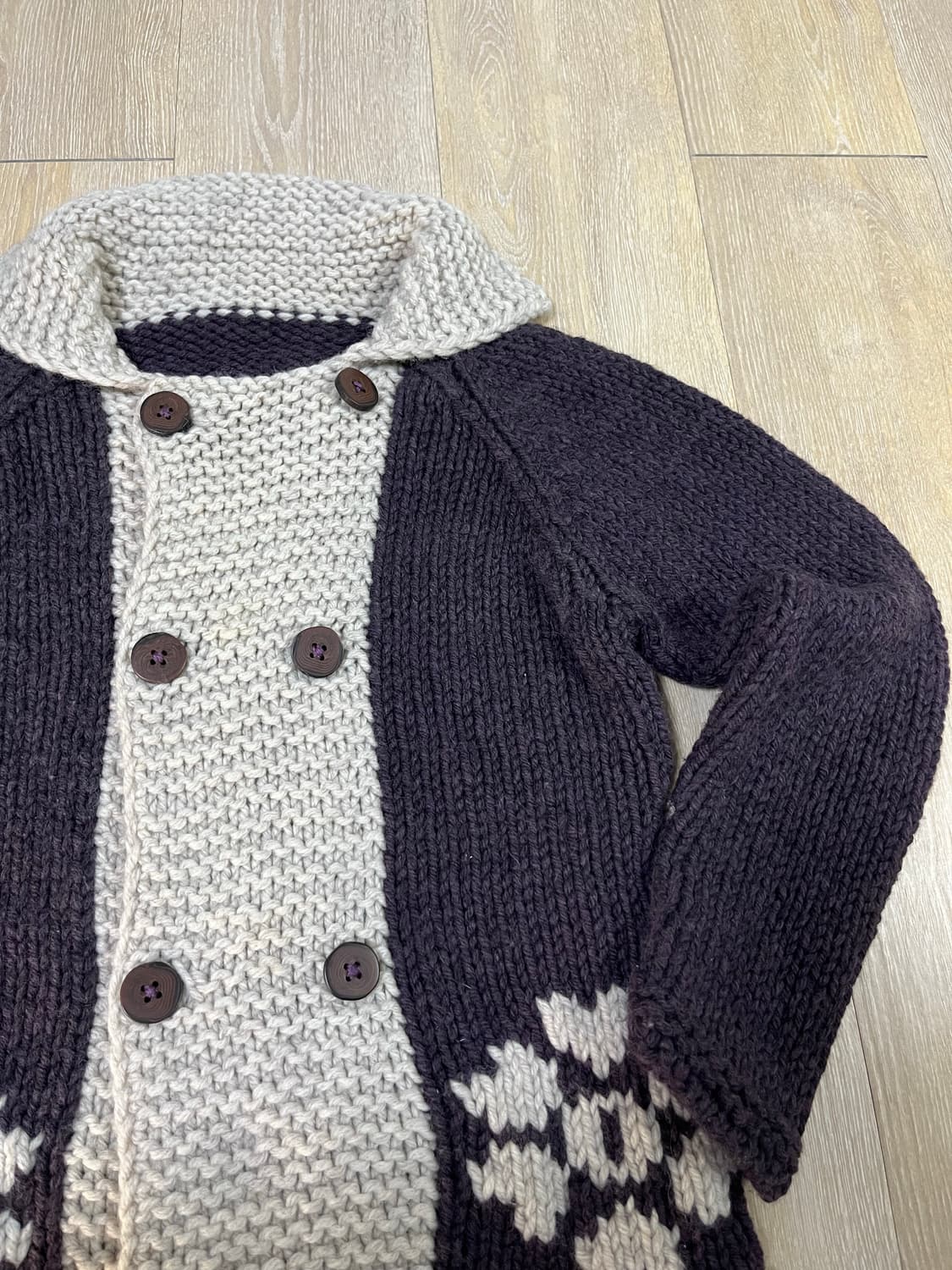 단추 포인트 보라색 가디건 상품이미지3