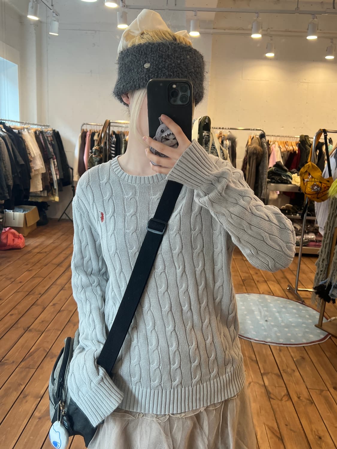 폴로 그레이쉬 베이지 꽈배기 니트 상품이미지3