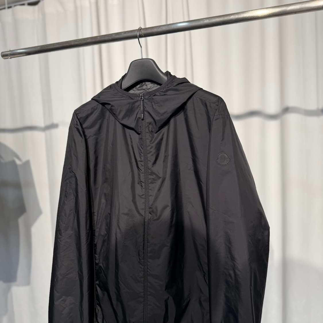 [정품] 몽클레어 알고비아 블랙와펜 바람막이 5사이즈 상품이미지3