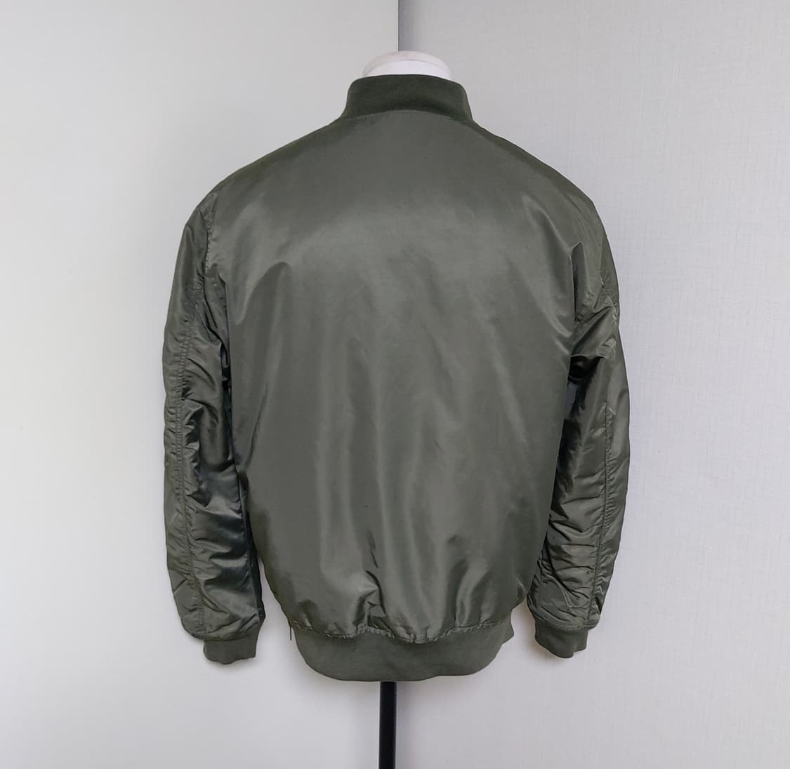 POLICE MA-1항공점퍼 XL(105)

 상품이미지3