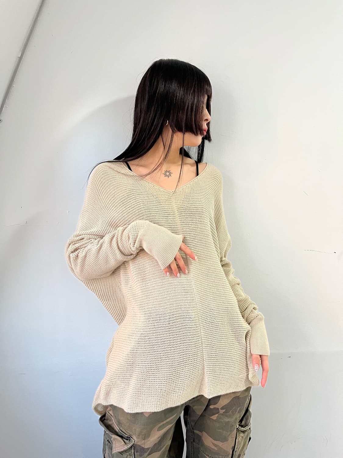 베이지 오버핏 니트 상품이미지1
