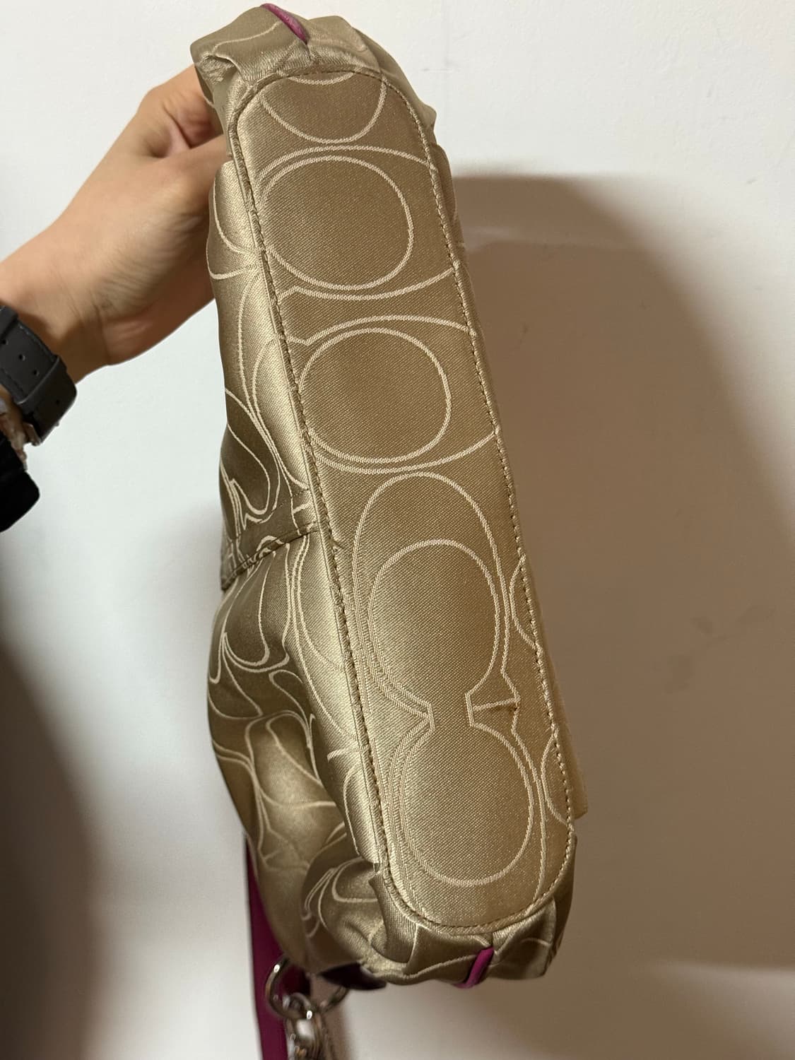 🩷코치 라즈베리핑크 시그니처 자카드 Y2K 숄더백 상품이미지9