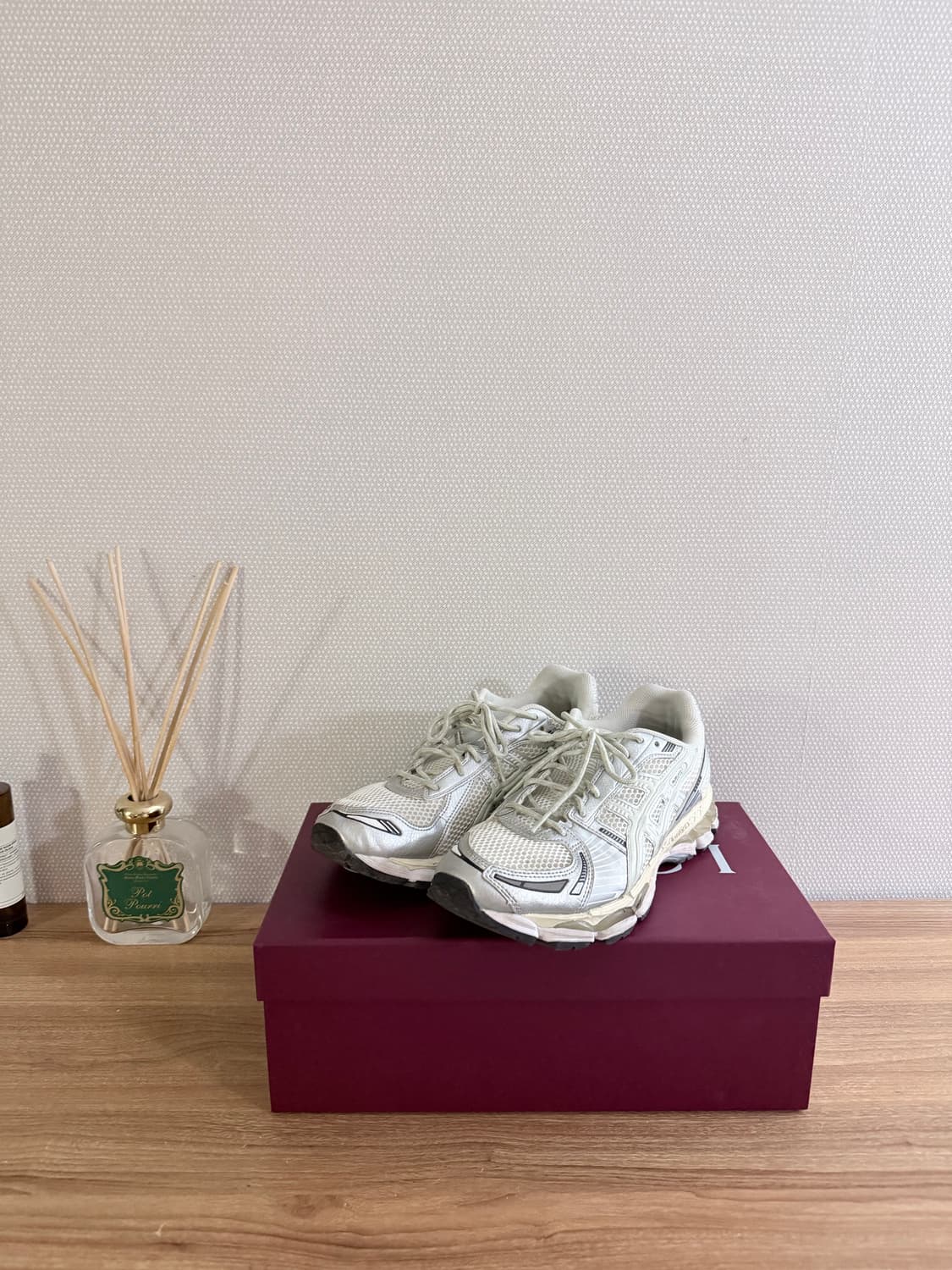 270) 키스 로니피그 아식스 젤카야노 12.1 상품이미지1