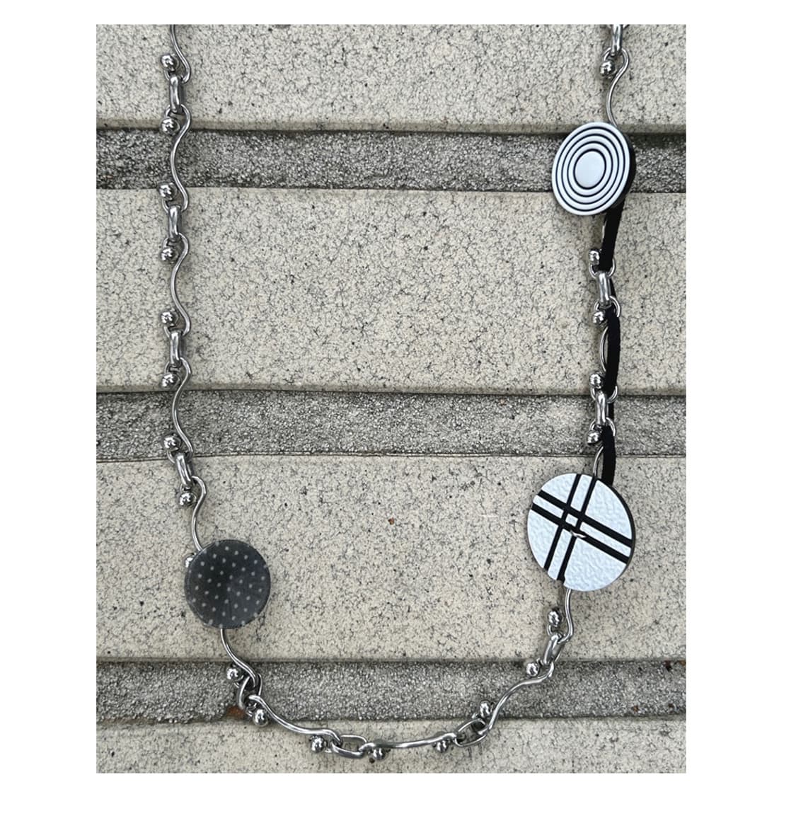 Black button long necklace 상품이미지1