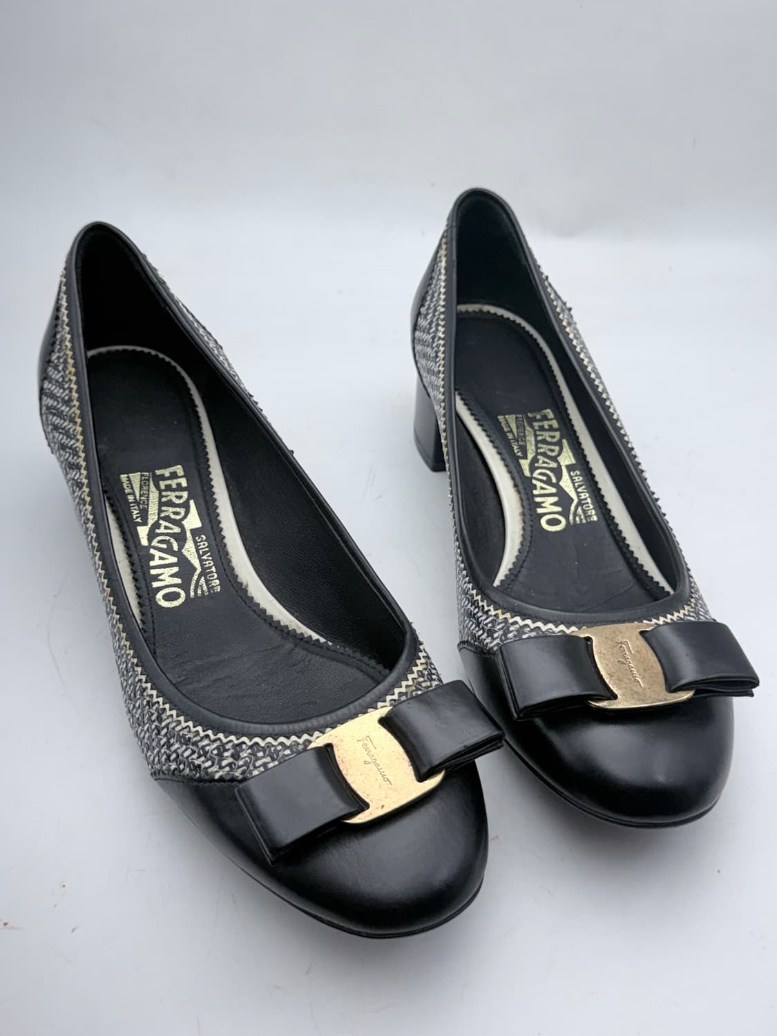 정품)페라가모 240 상품이미지1