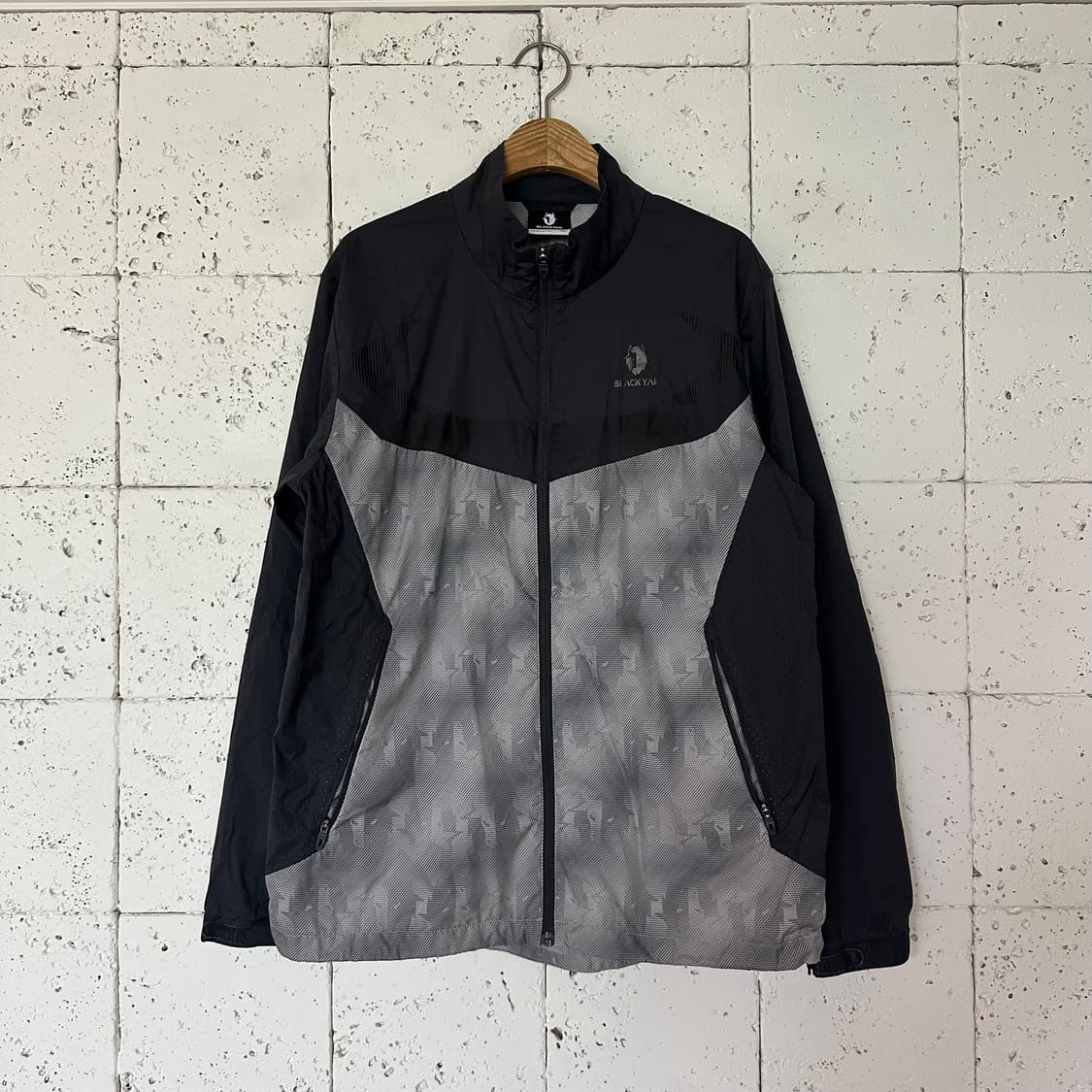 105 블랙야크 초 경량 바람막이 상품이미지1