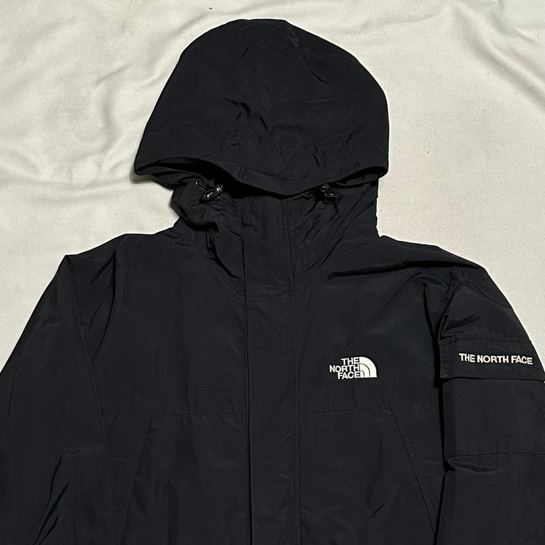 110 노스페이스 블랙 나일론 바람막이 상품이미지1