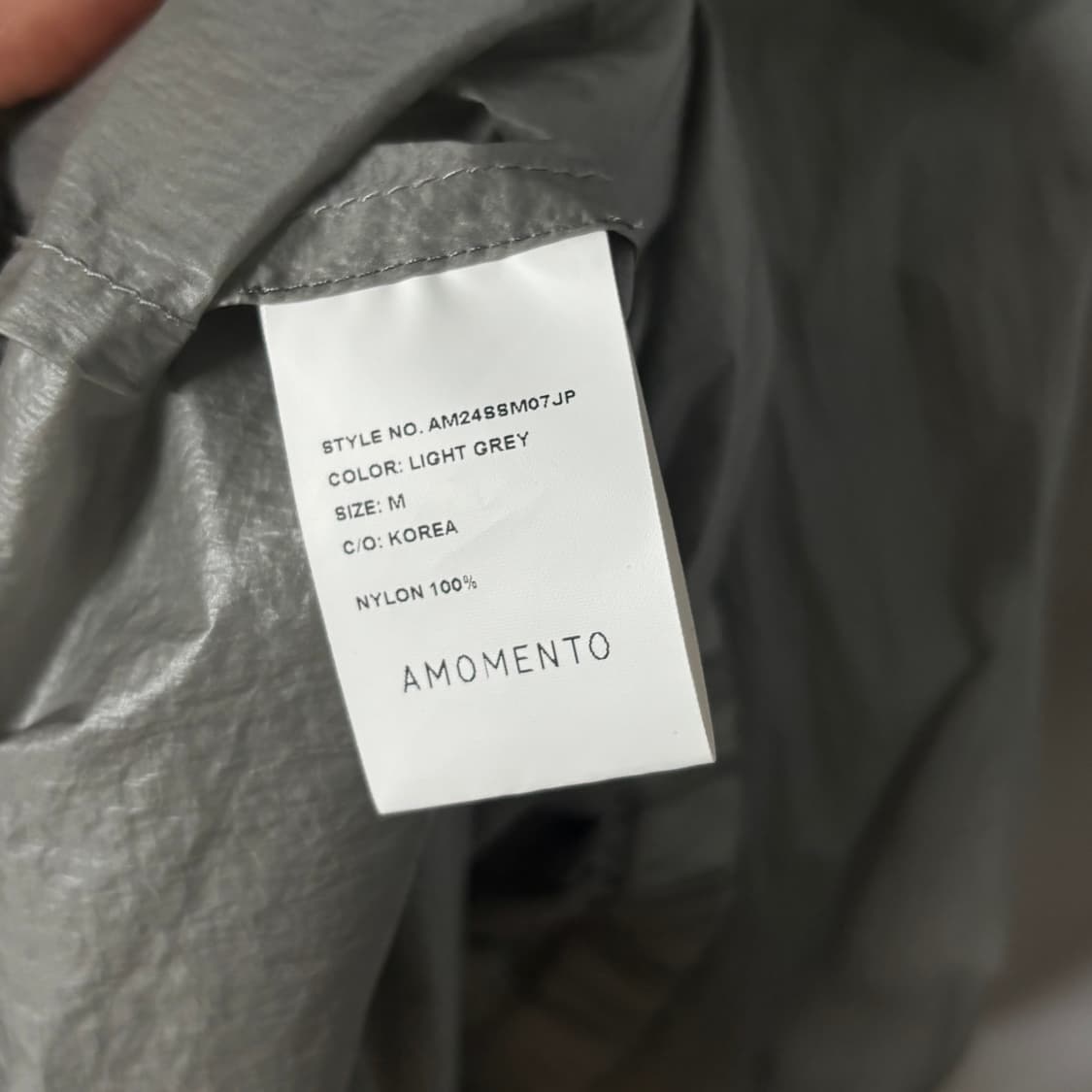 amomentoSHEER NYLON RAGLAN HOODED JUMPER 상품이미지3