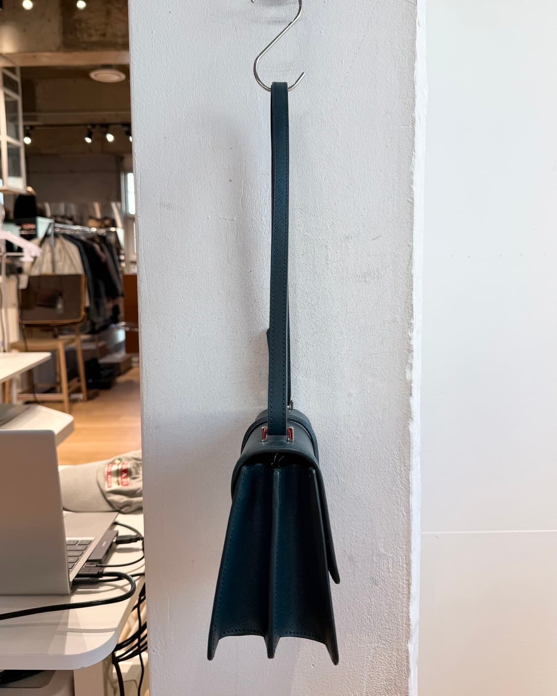 비비안 웨스트우드 블루 소피아 숄더백 상품이미지6