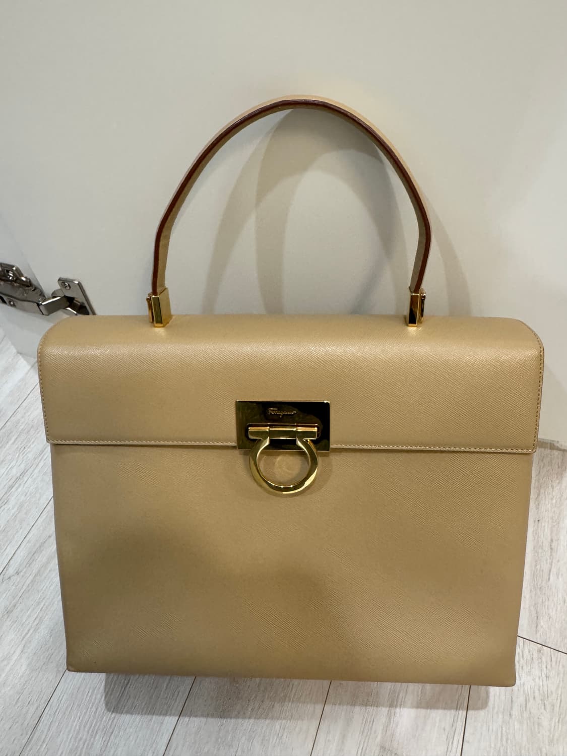 페라가모 켈리백 상품이미지1