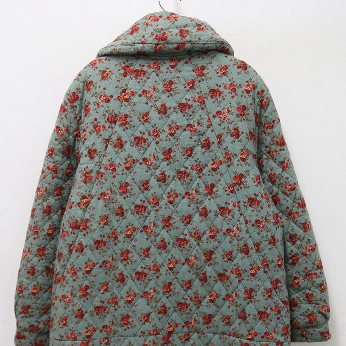 헤라 빈티지 플라워 퀼티드 코트 61113 상품이미지7