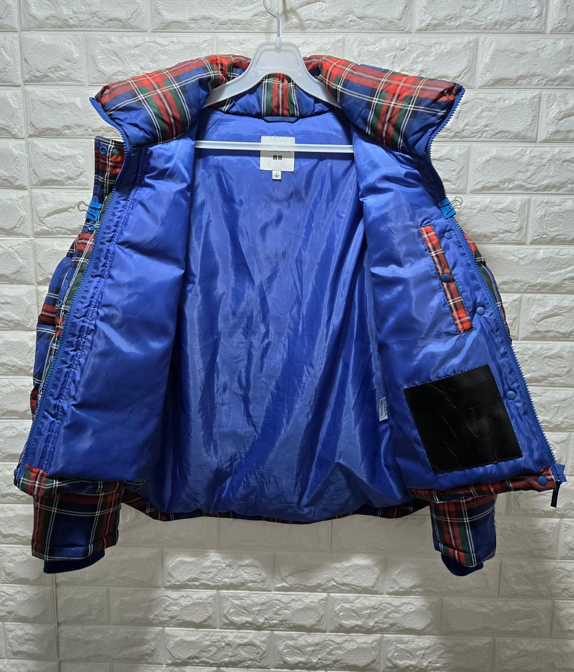 유니클로 x JW앤더슨 체크 다운 숏패딩 L 상품이미지3