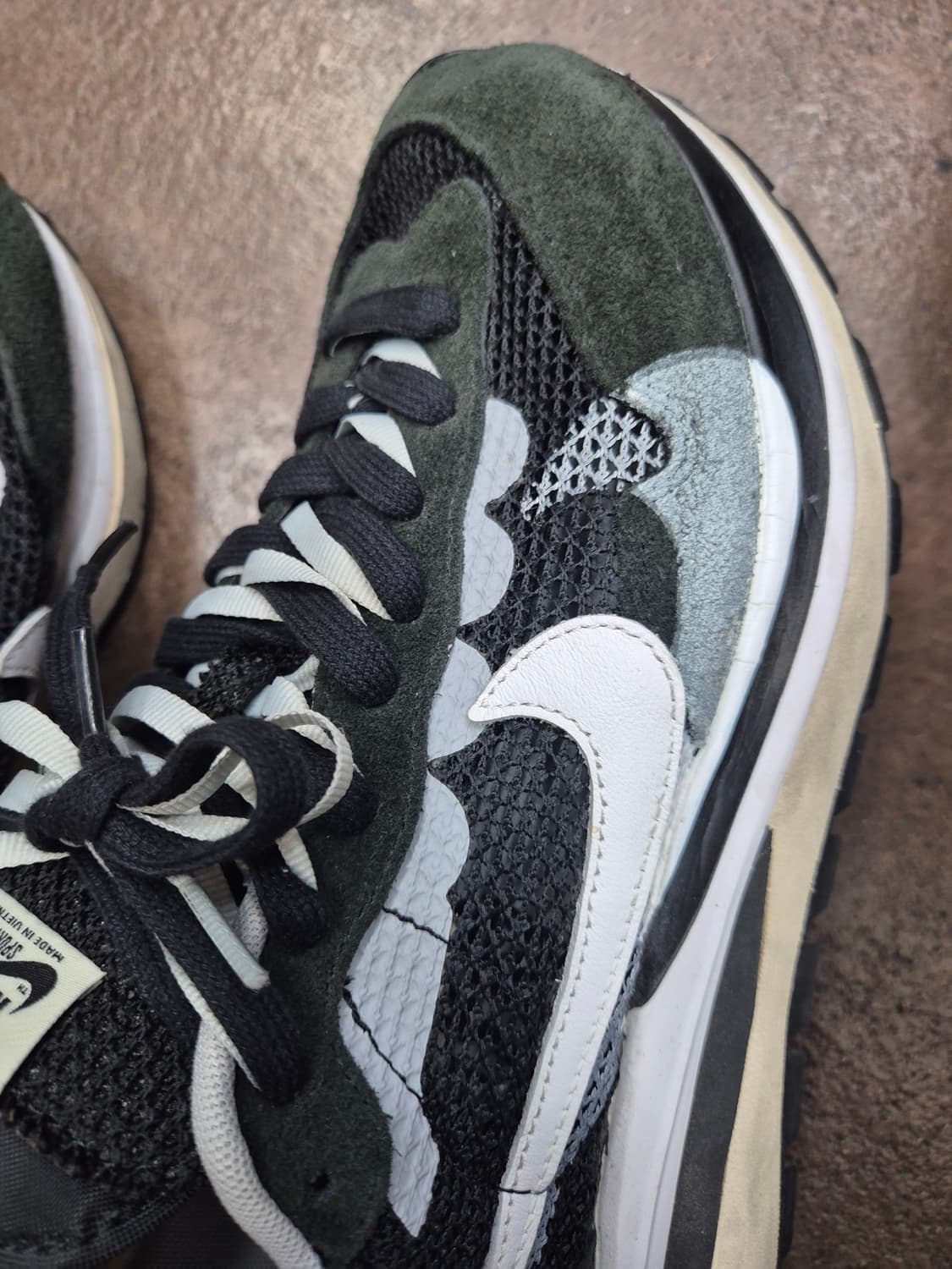 나이키 사카이 베이퍼와플 블랙 화이트 운동화 / 265(정품) 상품이미지4