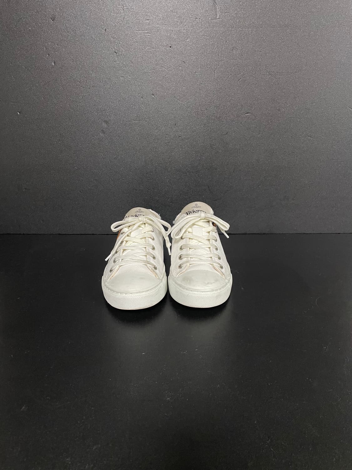 [38] 비비안웨스트우드 플림솔 로우탑 스니커즈 상품이미지2