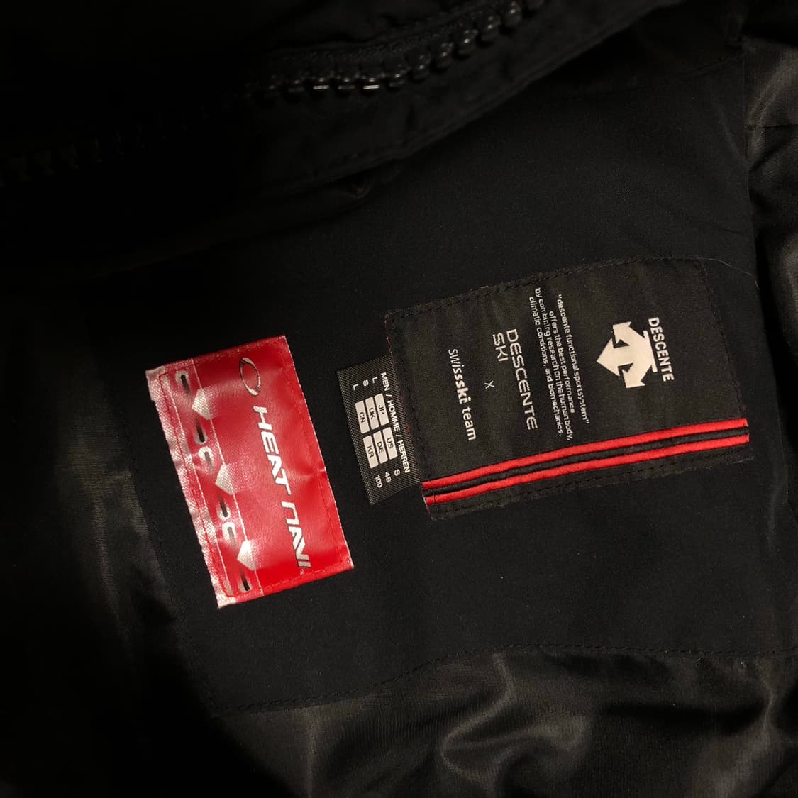 데상트 헤비급 패딩 아우디 남성용 상품이미지5