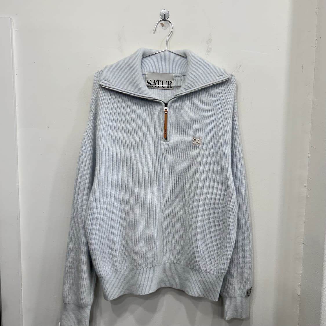 새터 스몰로고 하이넥 카라 앙고라 반집업 니트 상품이미지2