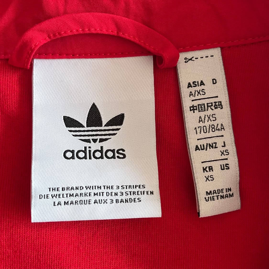 아디다스 신형 유로파 우븐 바람막이 상품이미지3