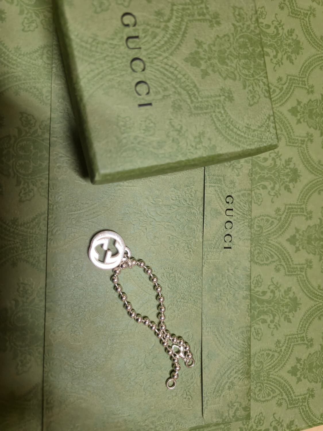 구찌 인터로킹 G 실버 여성 팔찌 상품이미지3