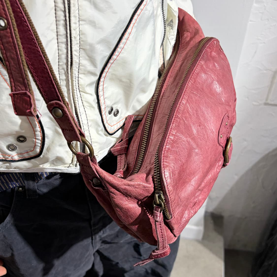 버건디 레더 가죽 크로스백 가방 상품이미지2