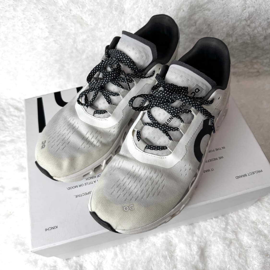 온러닝 클라우드몬스터 올 화이트 EU 42 / 265-270 상품이미지3