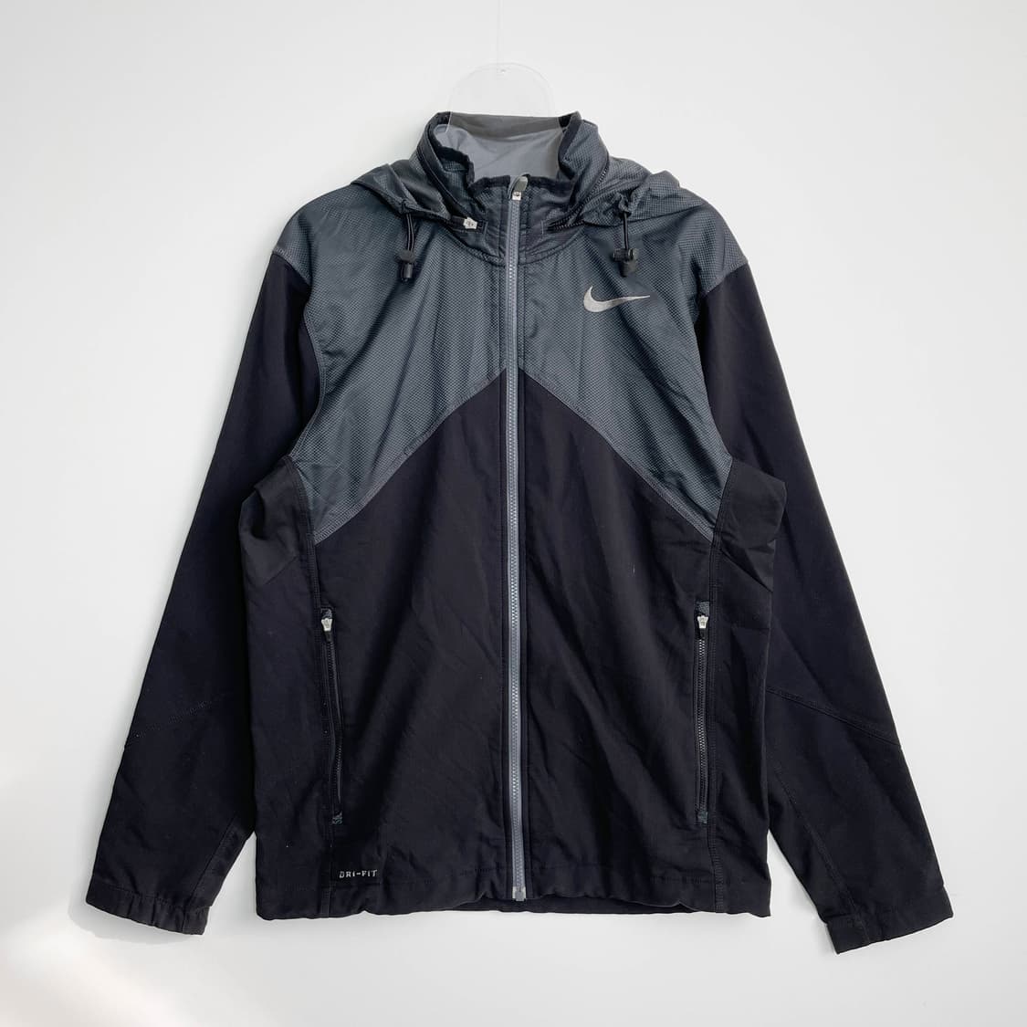 B1 나이키 드라이핏 바람막이 100사이즈 상품이미지1