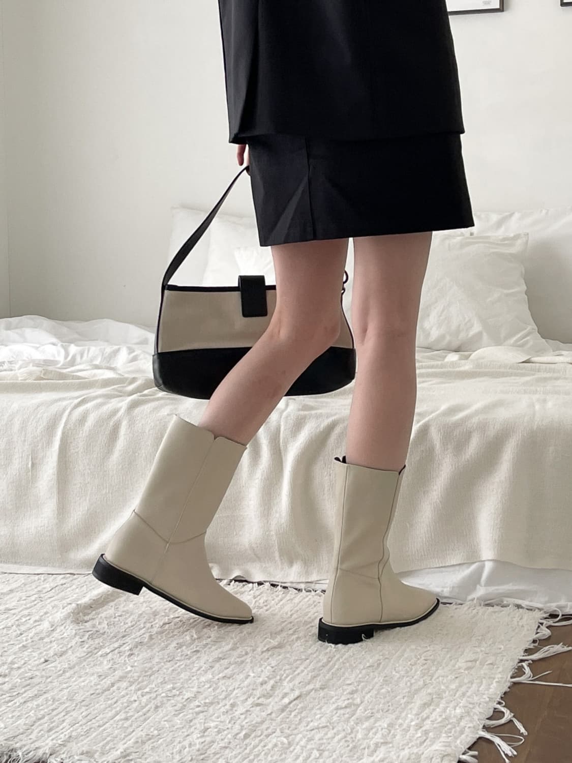 새상품 / 소가죽 미들부츠 아이보리 245 상품이미지3