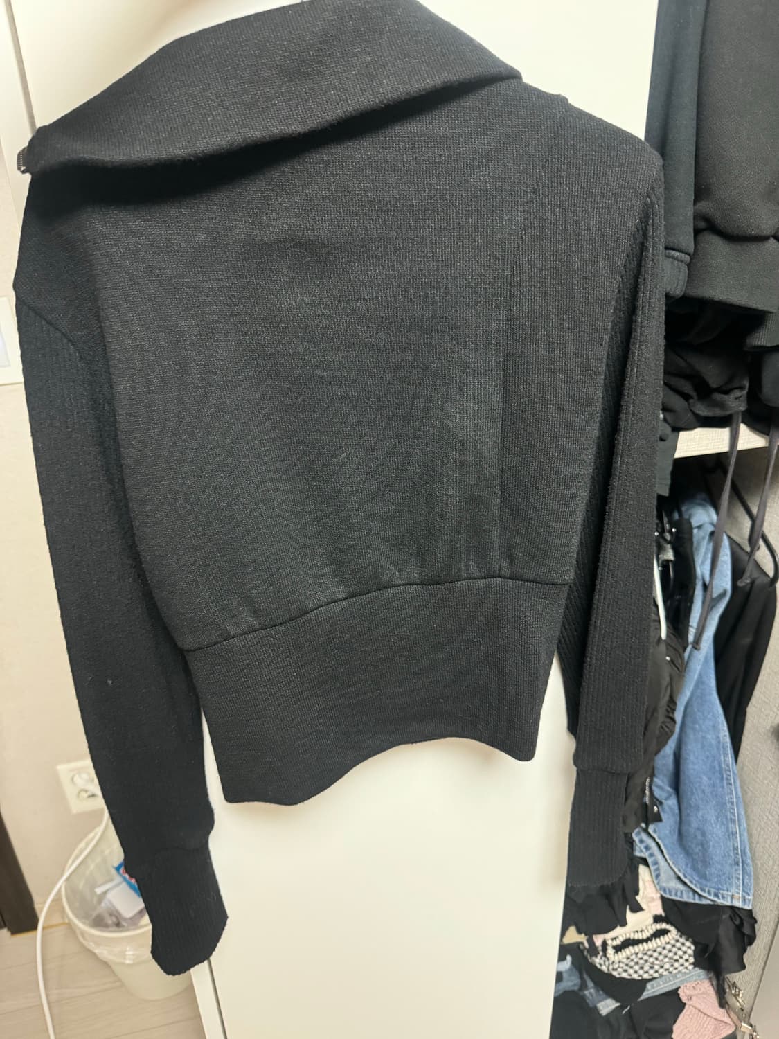 본네 Wool cropped jacket (Black) 12/1하루가격 상품이미지3