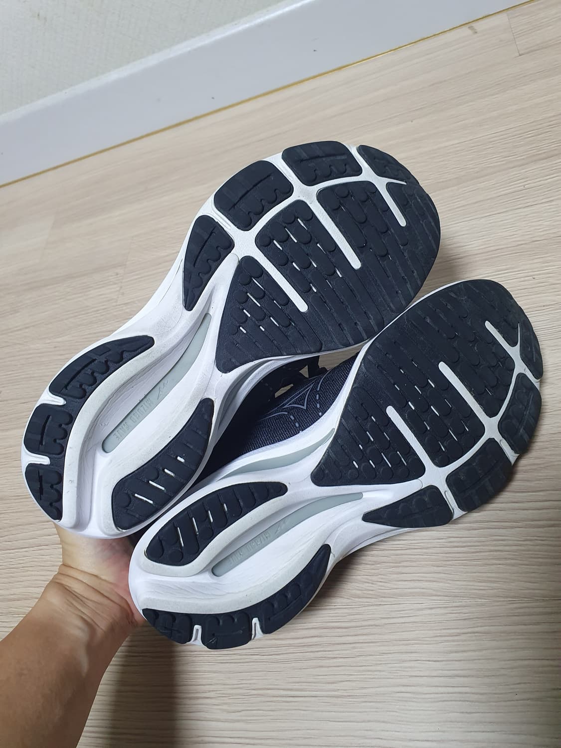 미즈노 웨이브 라이더 25 블랙 런닝화 260 상품이미지8