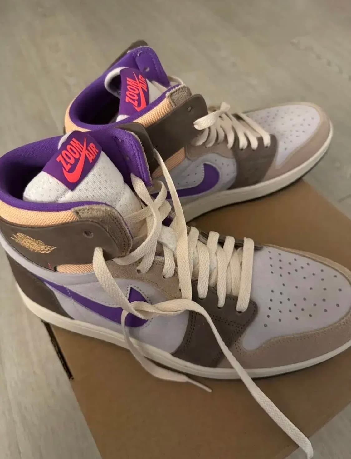 나이키 에어 조던1 줌 에어 컴포트2 280사이즈 상품이미지1