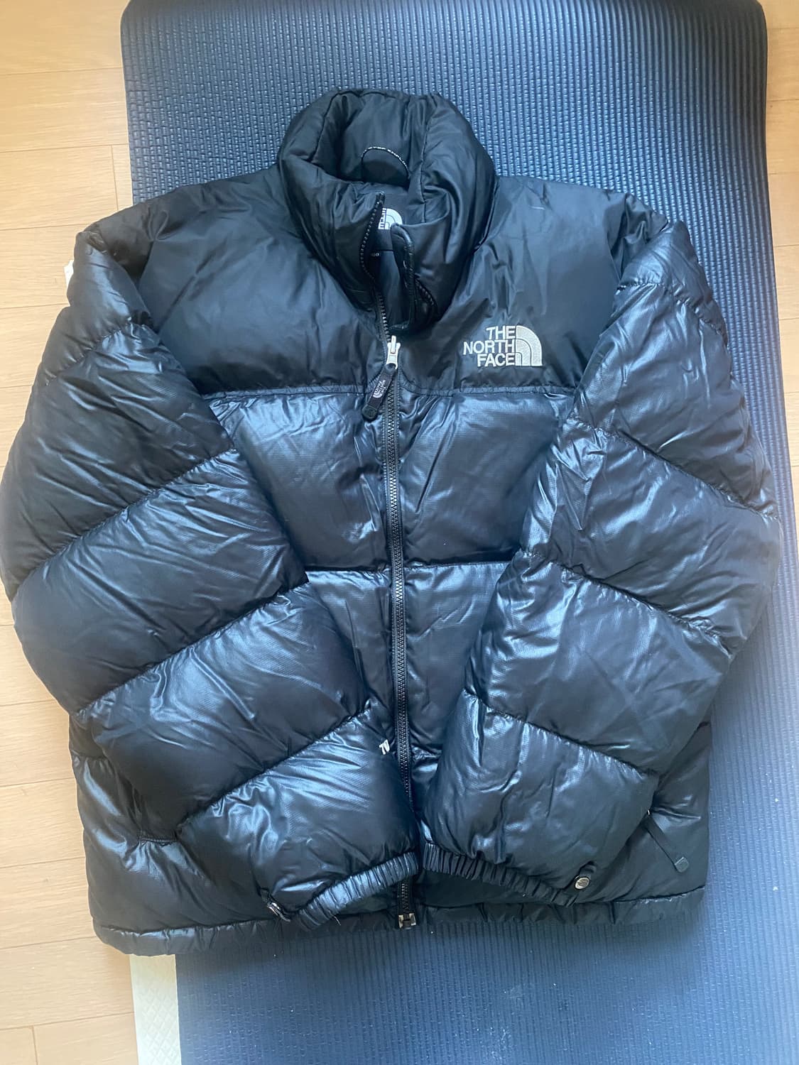 노스페이스패딩 구형 눕시 L 라지 판매합니다. 상태좋음 교환가능 상품이미지1