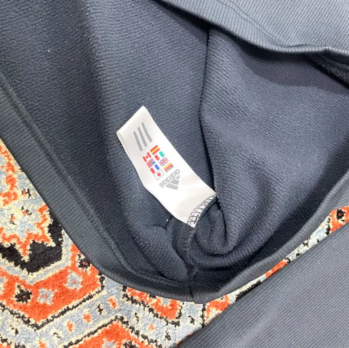 아디다스 삼각로고 차콜 기모 목폴라 티셔츠 남성L 상품이미지4