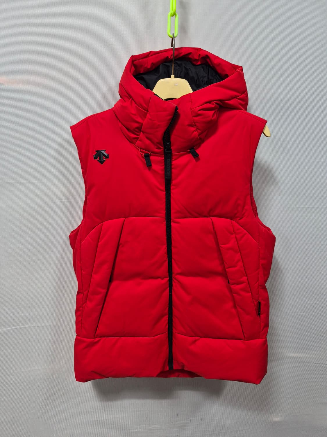 데상트 덕다운 패딩 조끼 남성100 상품이미지1