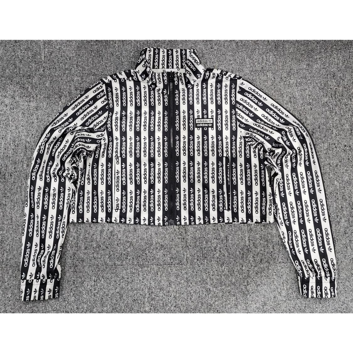 아디다스 스트라이프 로고 크롭 트랙탑 집업 자켓  S 상품이미지1