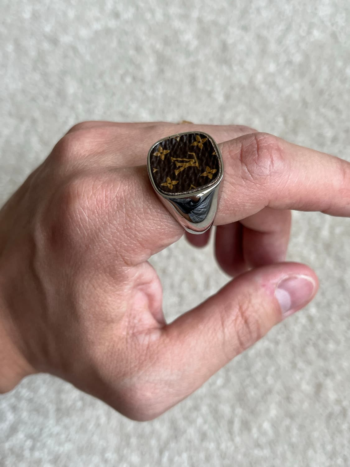 루이비통 락 시그넷 모노그램 브라운 링 상품이미지2