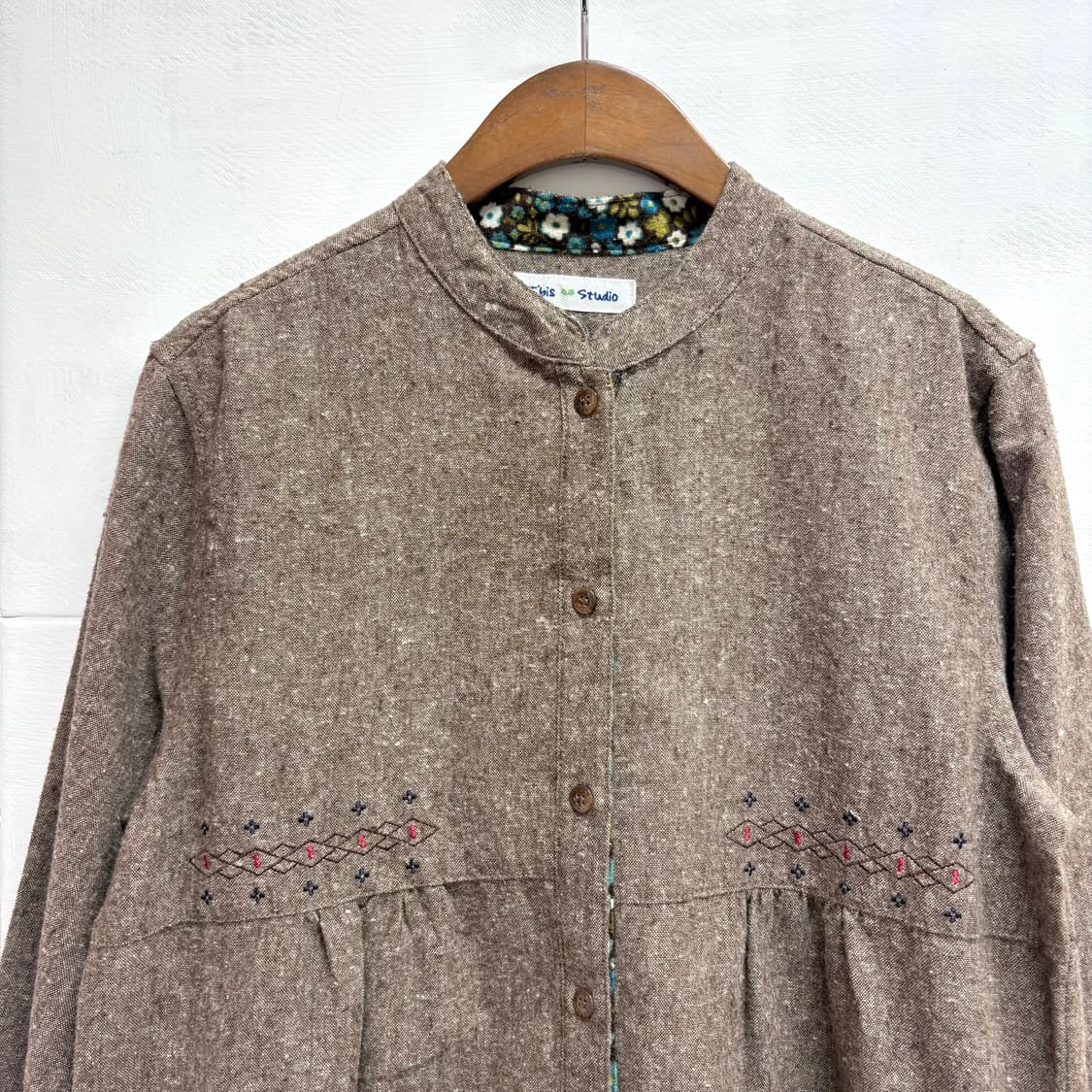 모리걸 자수 브라운 언발 블라우스  상품이미지2