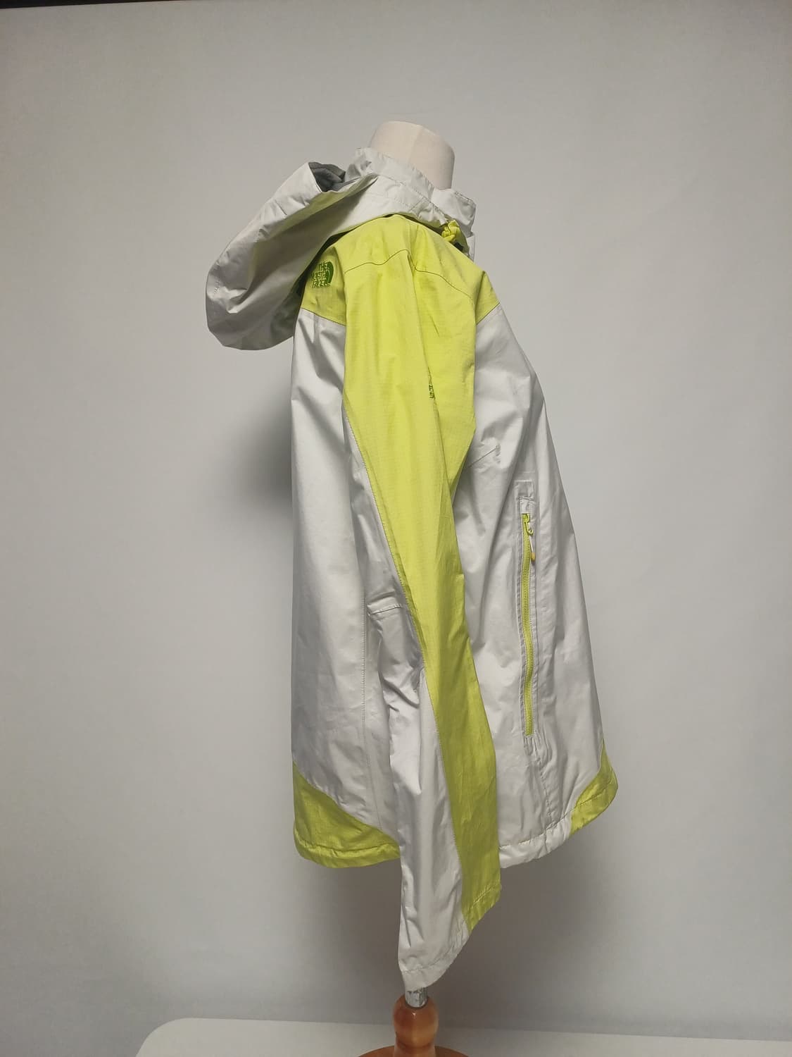 노스페이스 플라이트 시리즈 하이벤트 DT 바람막이 (여성 95/XL) 상품이미지2