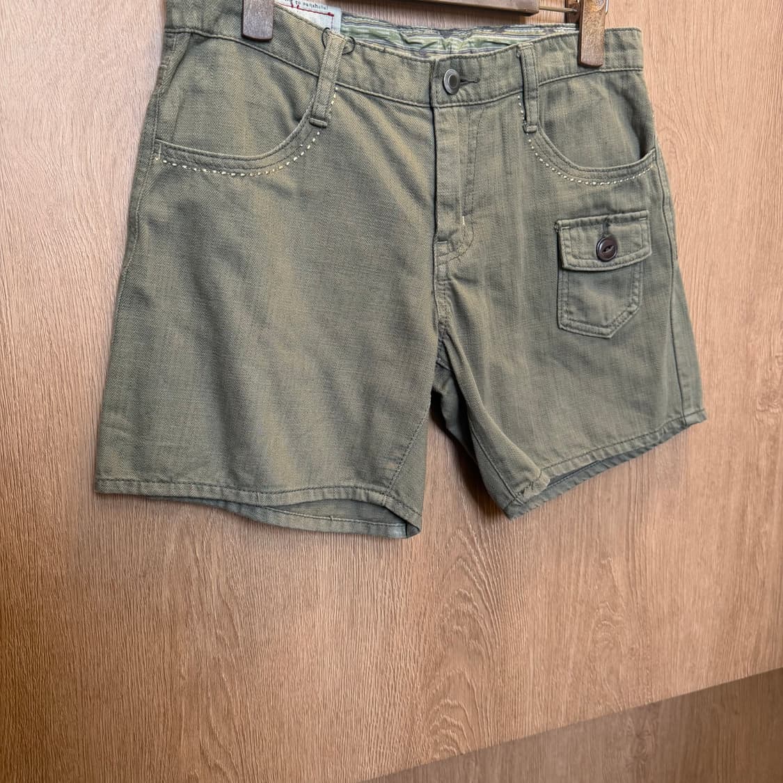 빈티지 코튼 반바지 미니 플랩 포켓 디테일 카키 상품이미지4