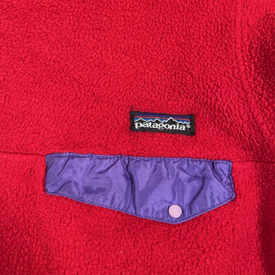 95FW 파타고니아 신칠라 스냅-T 플리스 레드 퍼플 포켓 상품이미지4