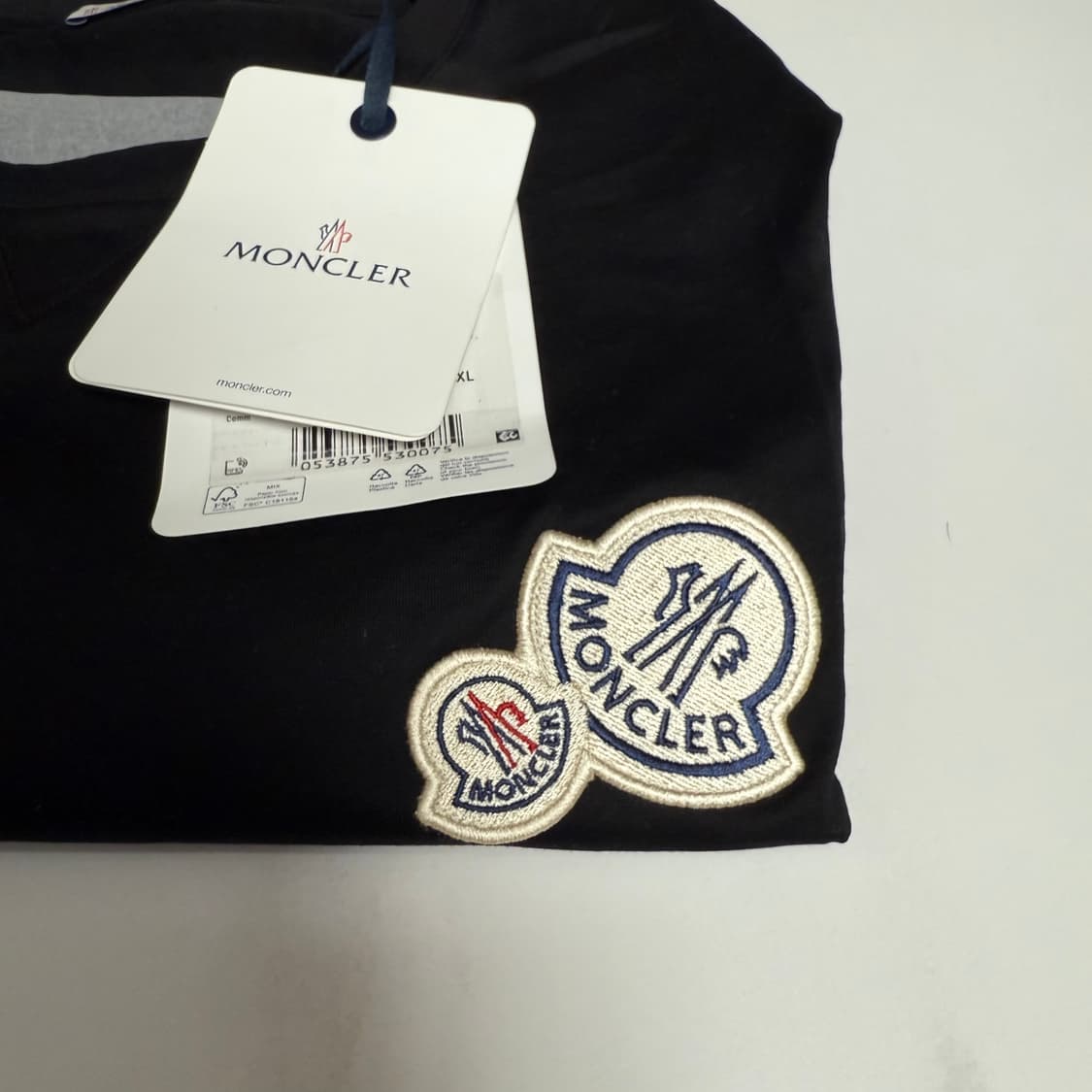 [3XL,새상품]몽클레어 더블 와펜 반팔 블랙 상품이미지2