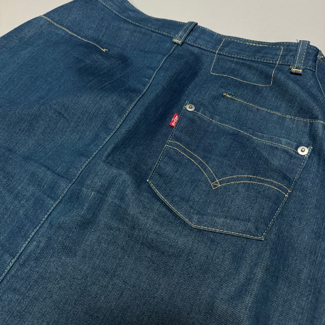 리바이스 엔지니어드 진(Levi's) 라이트블루 워시드 데님 스커트 상품이미지7