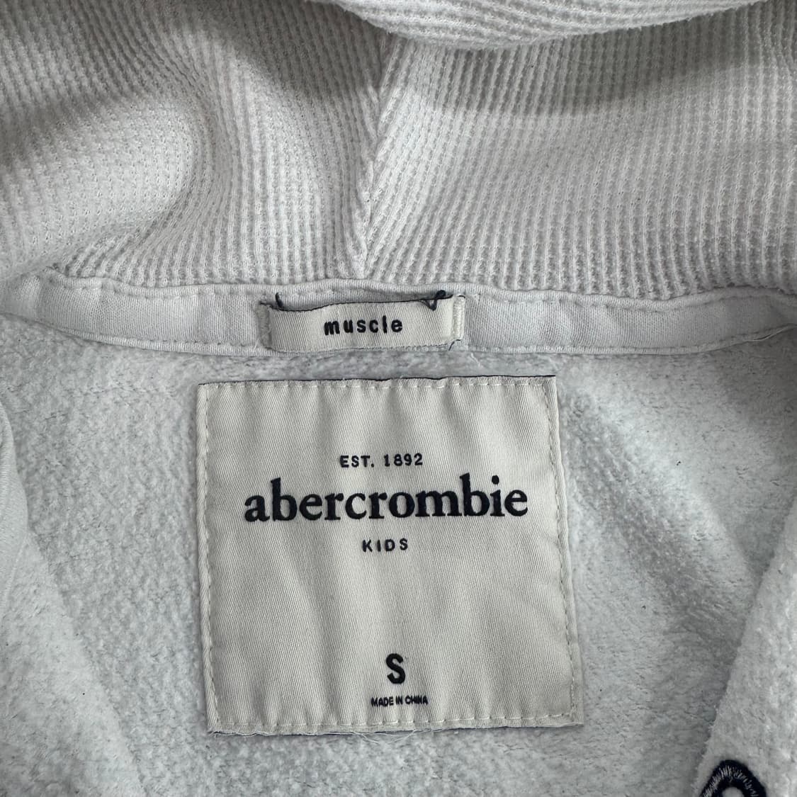 Abercrombie 아베크롬비 사이드로고 화이트 후드집업 상품이미지5