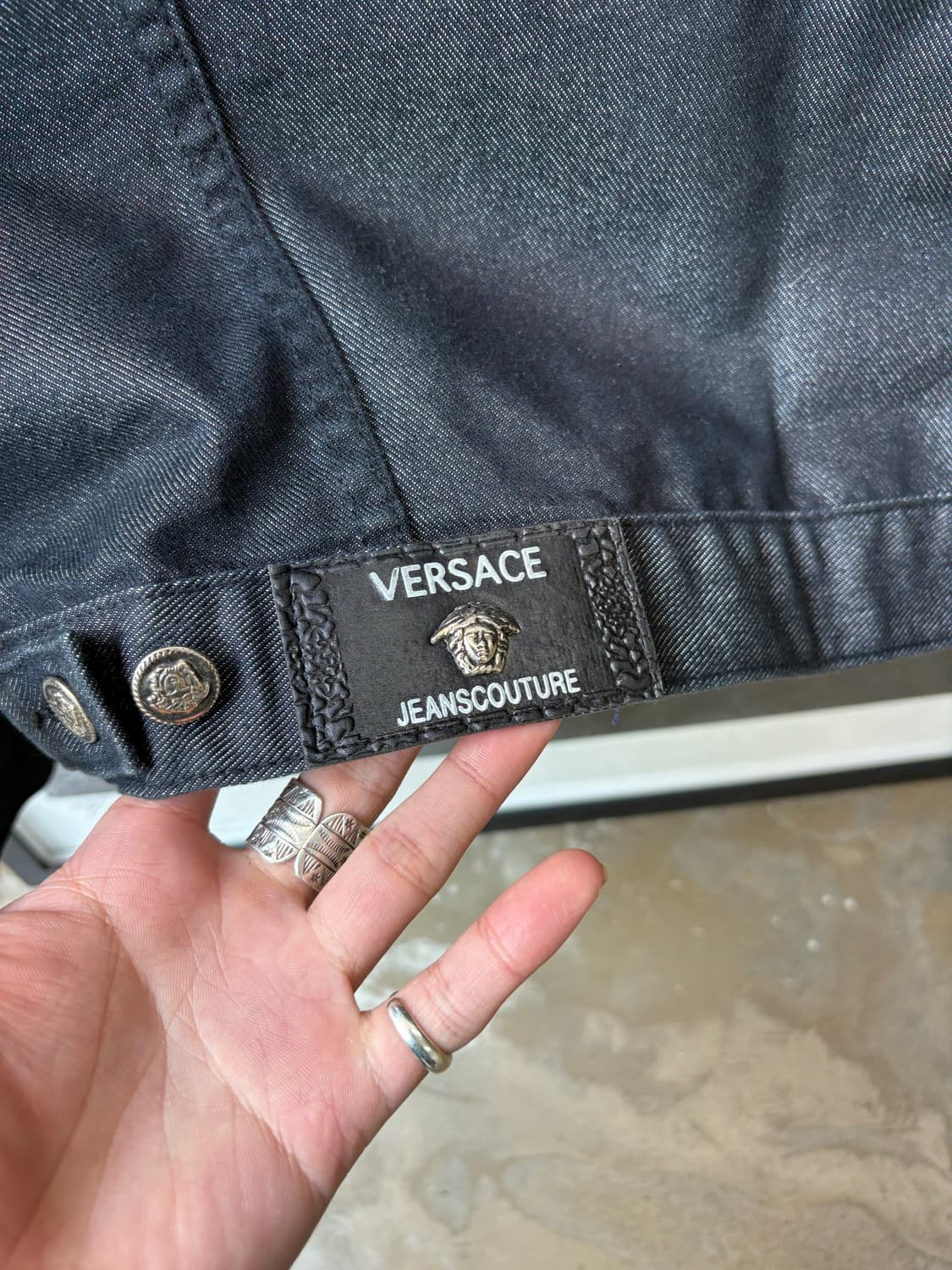 90s Versace jeans Couture 흑청 자켓 상품이미지7