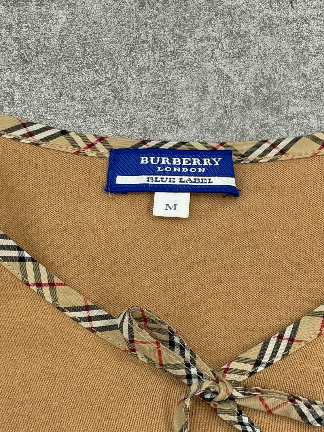 버버리 브이넥 7부티 상품이미지6